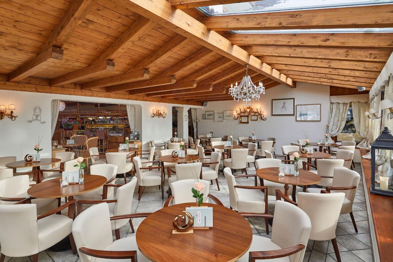 קורברה אין בדיה Hotel Table מראה חיצוני תמונה