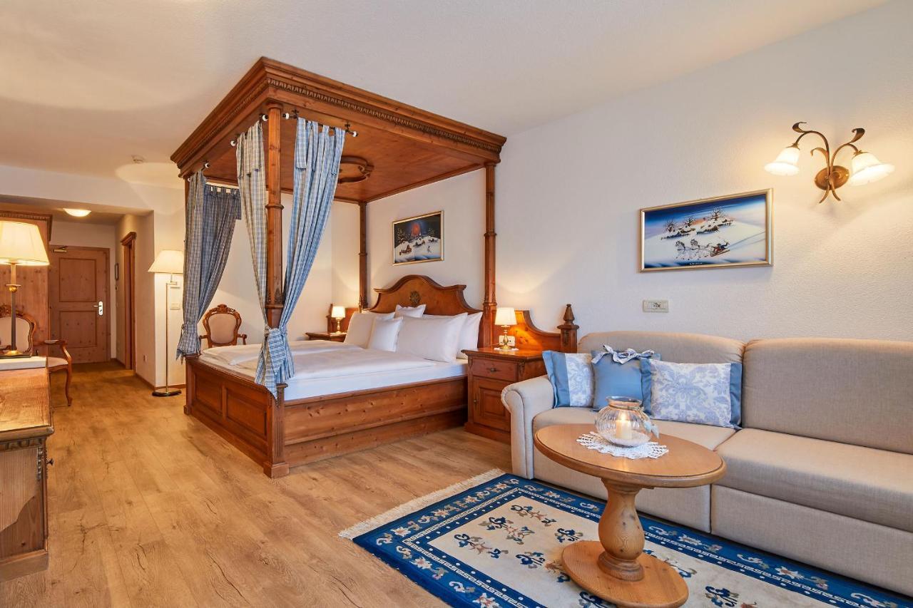 קורברה אין בדיה Hotel Table מראה חיצוני תמונה