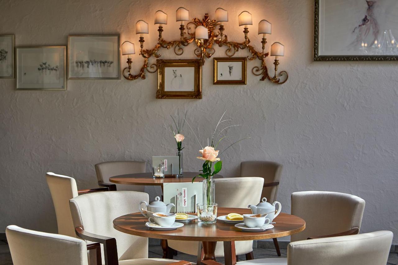 קורברה אין בדיה Hotel Table מראה חיצוני תמונה